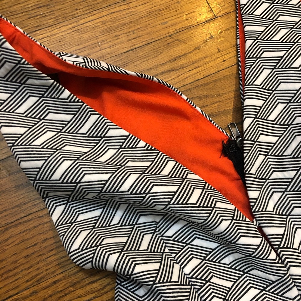 Black and White fit and flare dress Size M - Picture 5 of 7